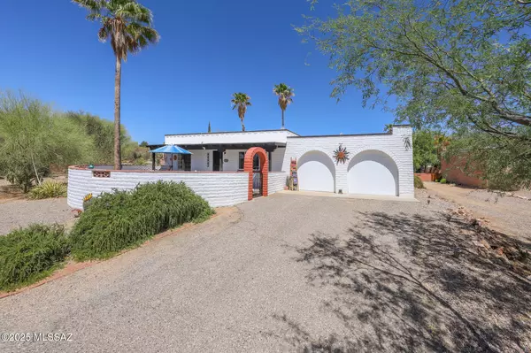 Green Valley, AZ 85614,628 Corpino De Pecho