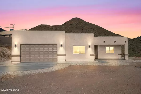 Rio Rico, AZ 85648,1359 Camino Faja