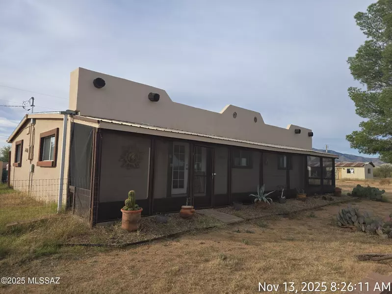 350 W Apache WAY, Cochise, AZ 85606