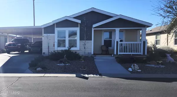 1030 S Barrel Cactus RDG #140, Benson, AZ 85602