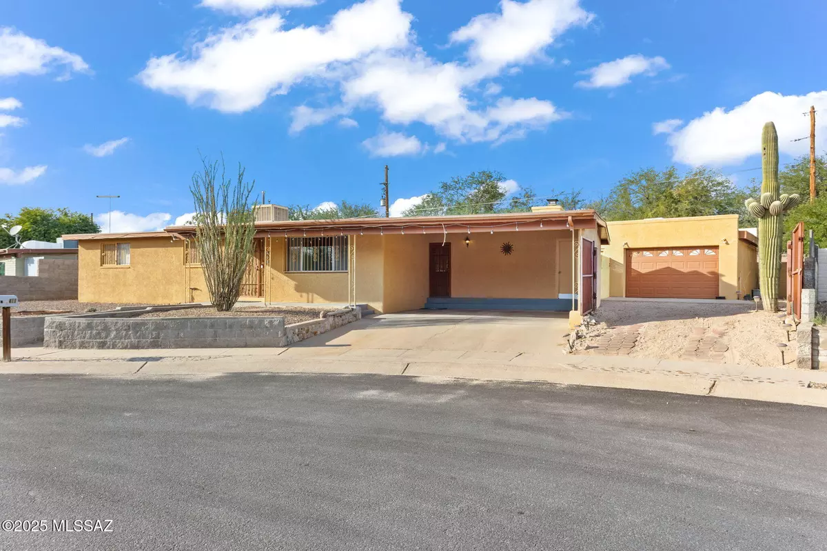 Tucson, AZ 85704,411 E Burrows PL