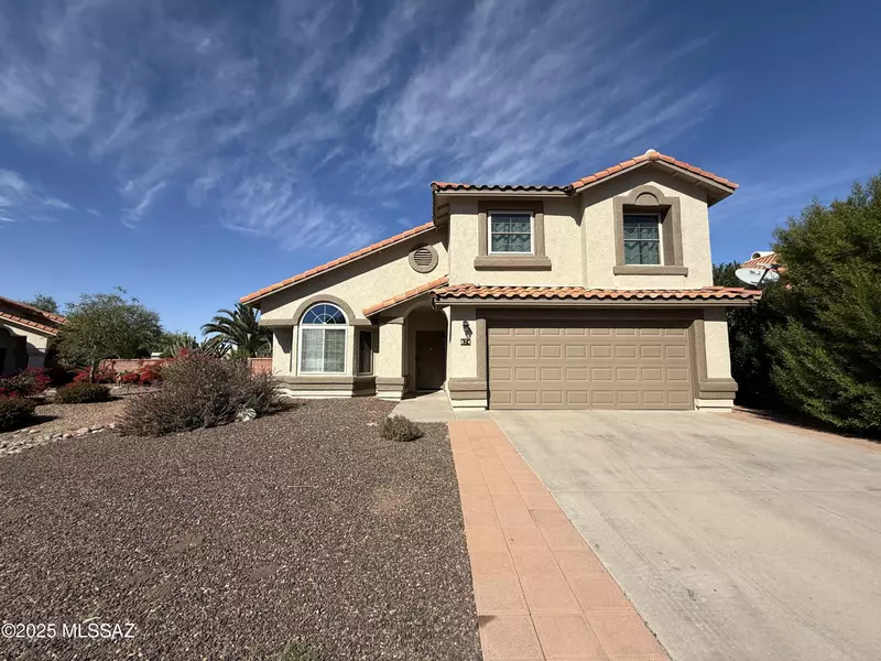 874 W Port Royal PL, Oro Valley, AZ 85737