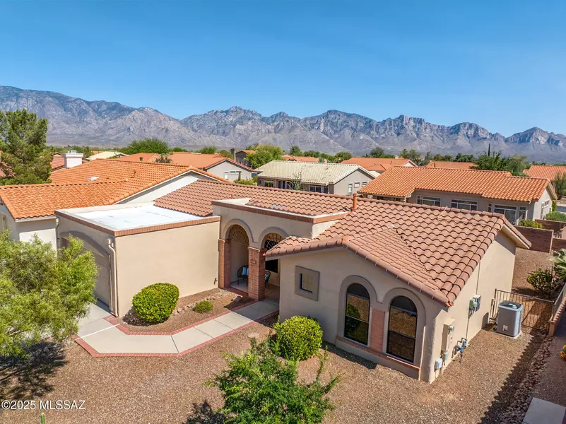 858 E Crown Ridge DR, Oro Valley, AZ 85755