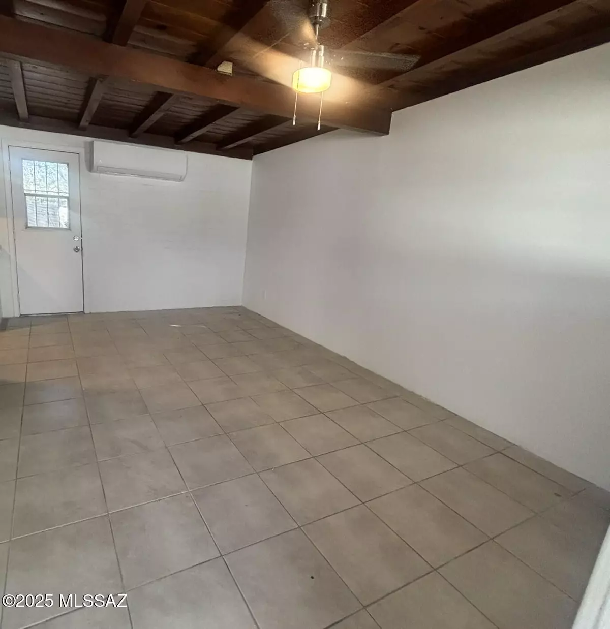 Tucson, AZ 85716,3566 E Kleindale RD #D