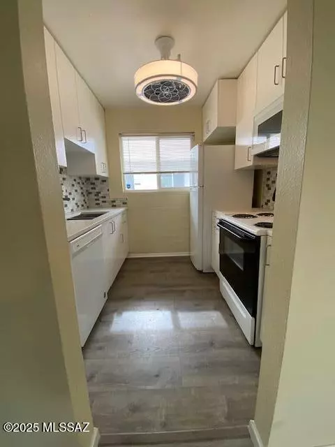 1755 S Jones BLVD #R210, Tucson, AZ 85713