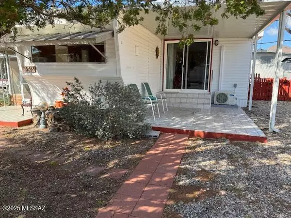 5666 W Lazy Heart ST, Tucson, AZ 85713