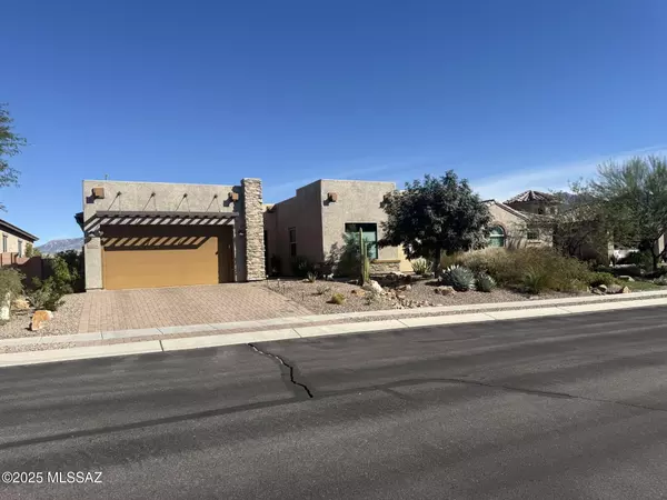 Oro Valley, AZ 85755,13320 N Cape Marigold DR