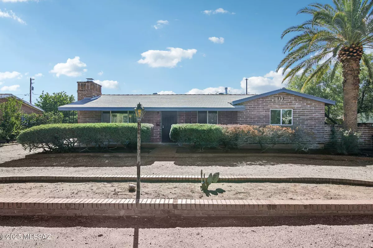 Tucson, AZ 85712,4234 E Waverly ST