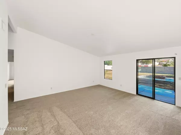 Tucson, AZ 85747,9330 E Lochnay LN