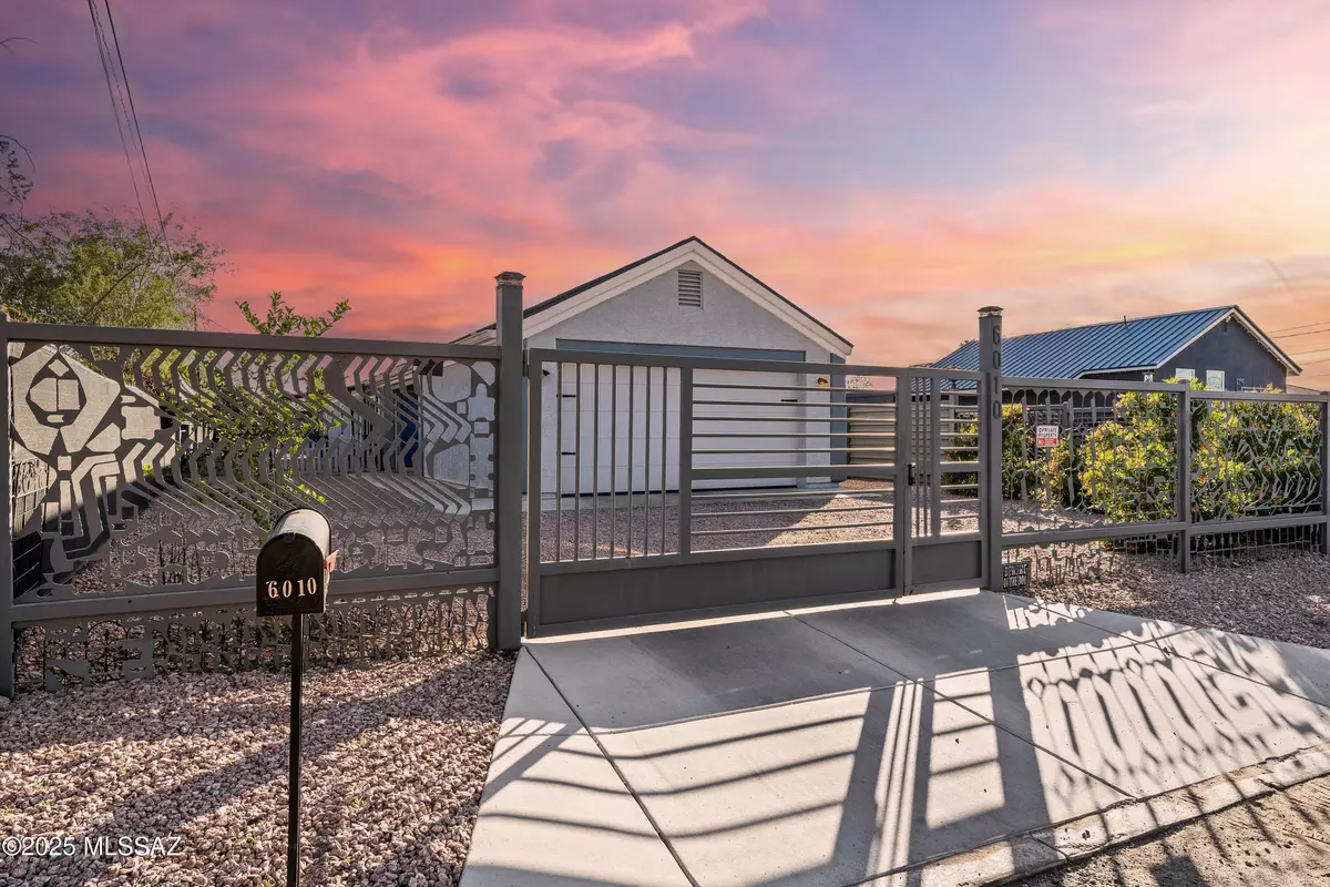 Tucson, AZ 85711,6010 E 30th ST