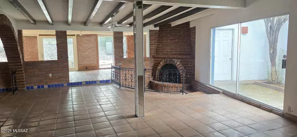 Nogales, AZ 85621,1329 W Camino De LN