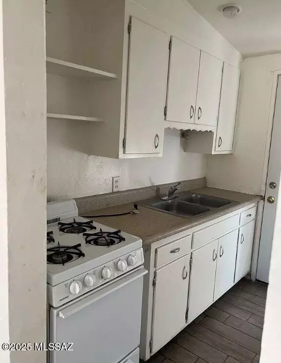 Tucson, AZ 85716,3226 E Bellevue ST