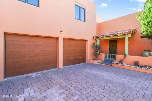 Tucson, AZ 85718,4422 E Cerrada Del Charro