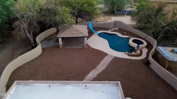 1231 W Newton DR, Tucson, AZ 85704