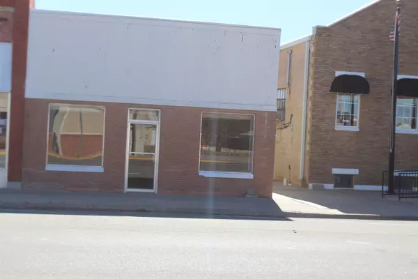 Vici, OK 73859,104 W Broadway