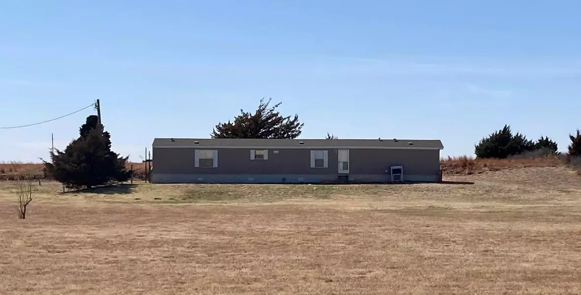 7 S Indian Creek, Woodward, OK 73801