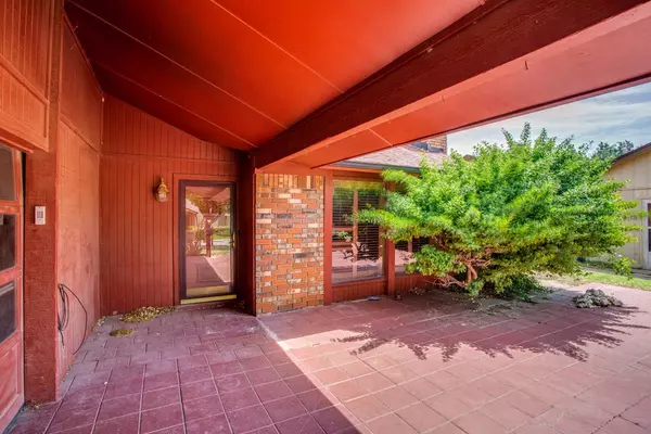 Enid, OK 73703,219 Rose Tree