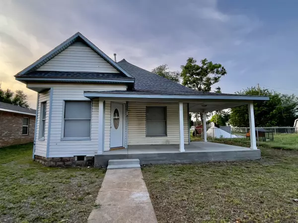 Enid, OK 73701,624 E Maine St