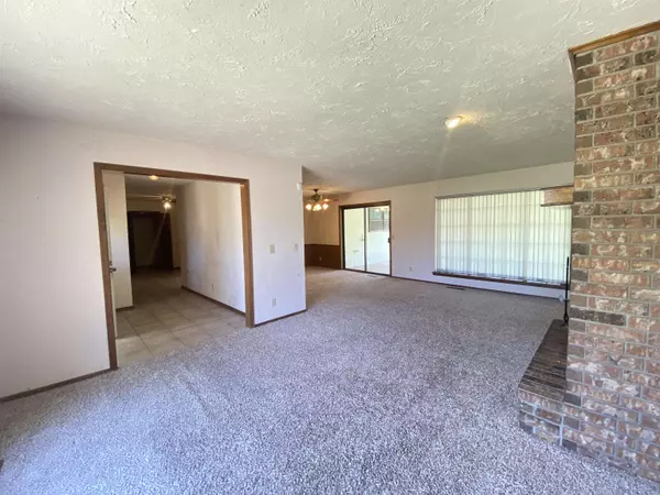 Woodward, OK 73801,2906 Blue Sage Dr