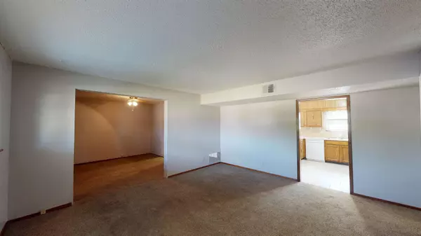 Woodward, OK 73801,610 Terrace