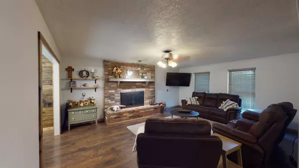 Woodward, OK 73801,612 Flat Creek Cir