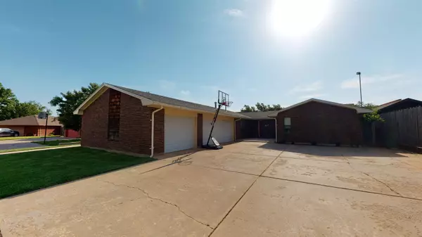 Woodward, OK 73801,2812 Blue Sage Dr