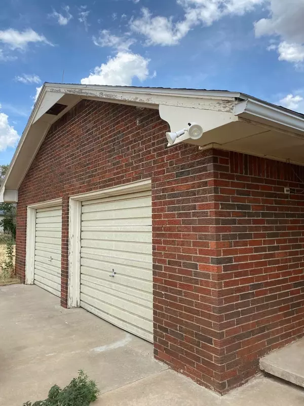 Arnett, OK 73832,310 N Jefferson St