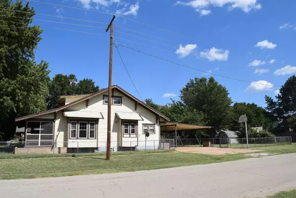 Pond Creek, OK 73766,129 W Cedar Ave