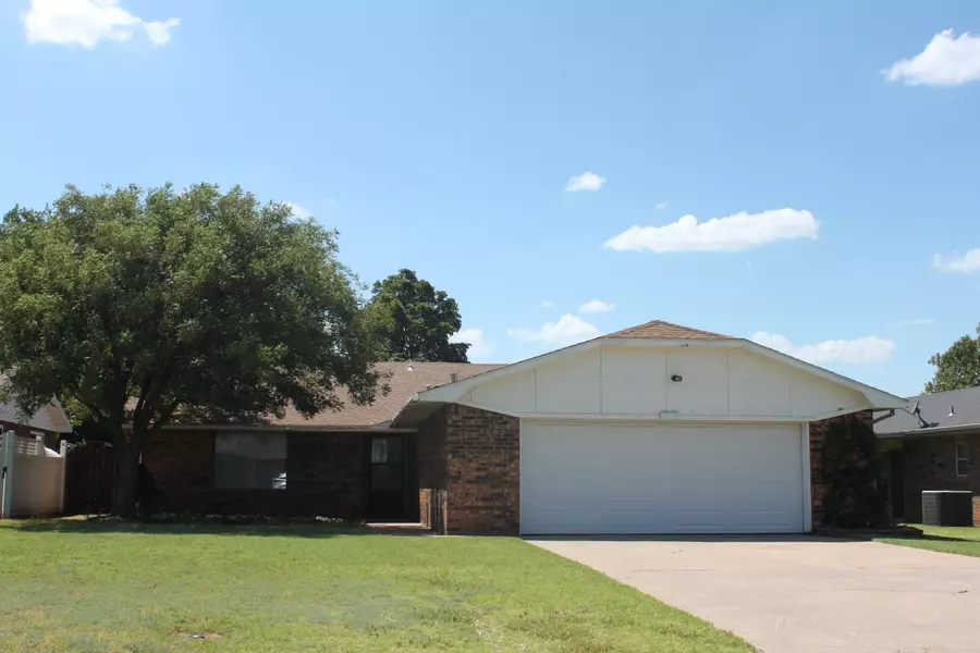 2515 3rd ST, Woodward, OK 73801-9999