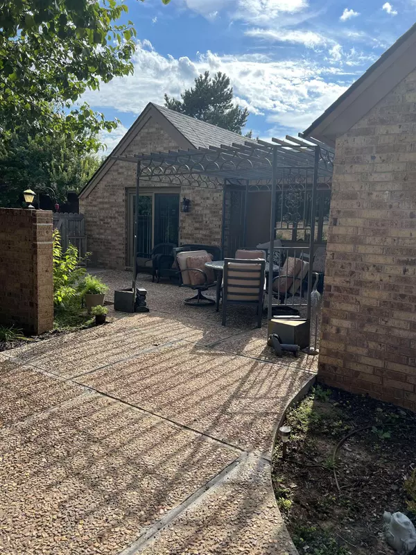 Woodward, OK 73801-6378,2401 Brentford Place