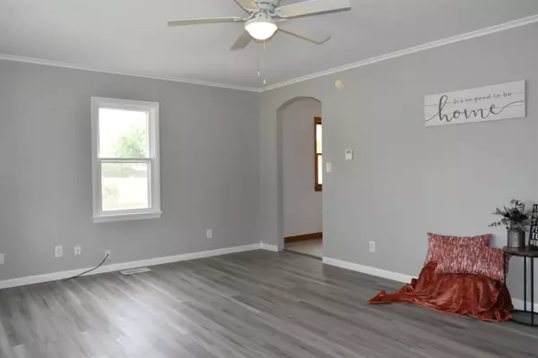 Enid, OK 73703,417 N Oakwood