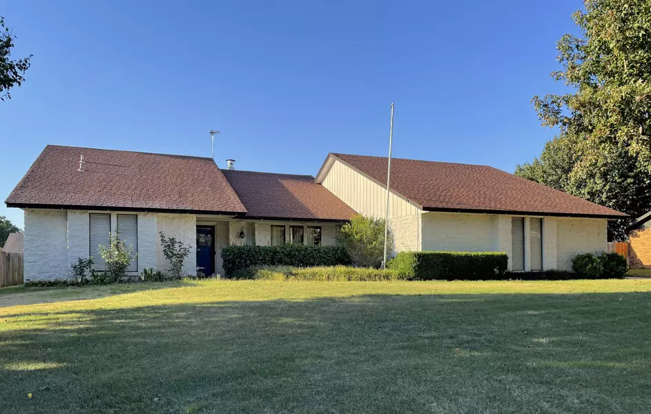 2801 Oakridge, Enid, OK 73703