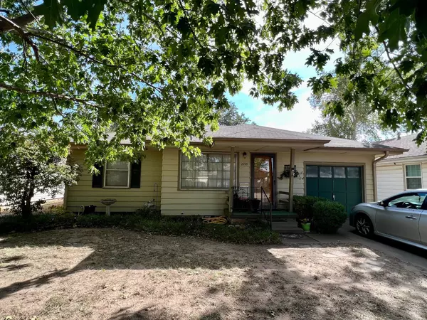 Enid, OK 73703-4212,2205 W Elm