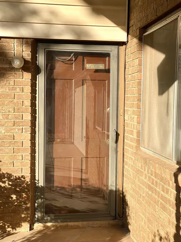 Enid, OK 73703,102 N Saddle Rd