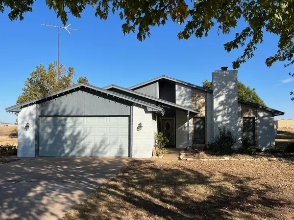 Enid, OK 73703,203 Tanglewood Dr