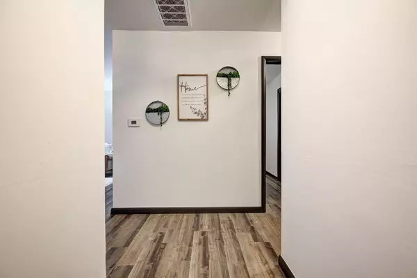 Enid, OK 73701,1801 Mimosa