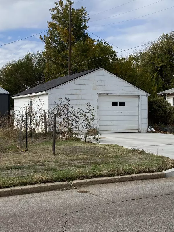 Enid, OK 73703,1924 E Cypress Ave