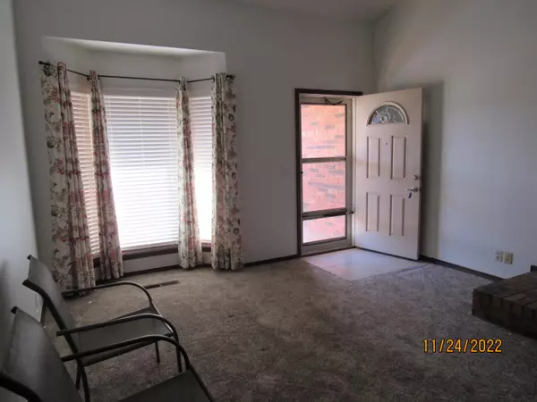 Enid, OK 73703,4114 Bunker Hill St