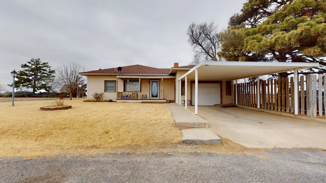 921 S Summer, Shattuck, OK 73858