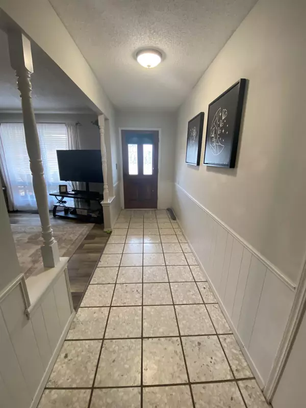 Enid, OK 73703,2702 Heritage Trail