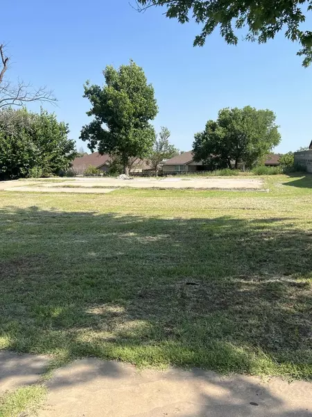 2920 Cheyenne, Woodward, OK 73801