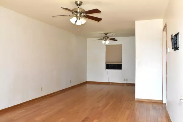 Alva, OK 73717,702 S Sunset Dr