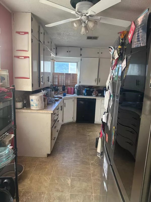Enid, OK 73703,2421 W Maine St