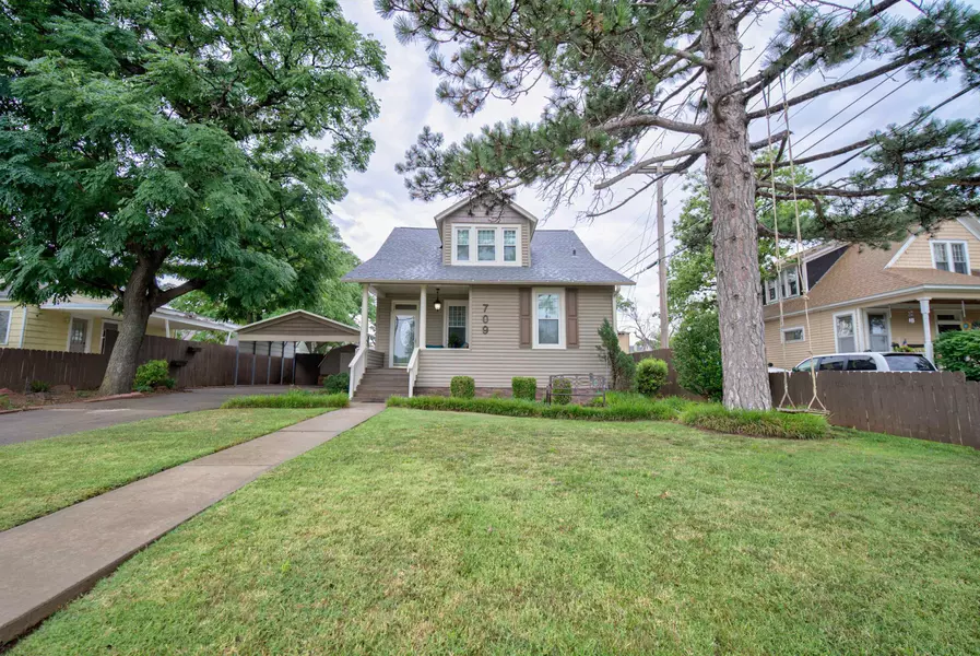 709 Walnut Ave, Woodward, OK 73801