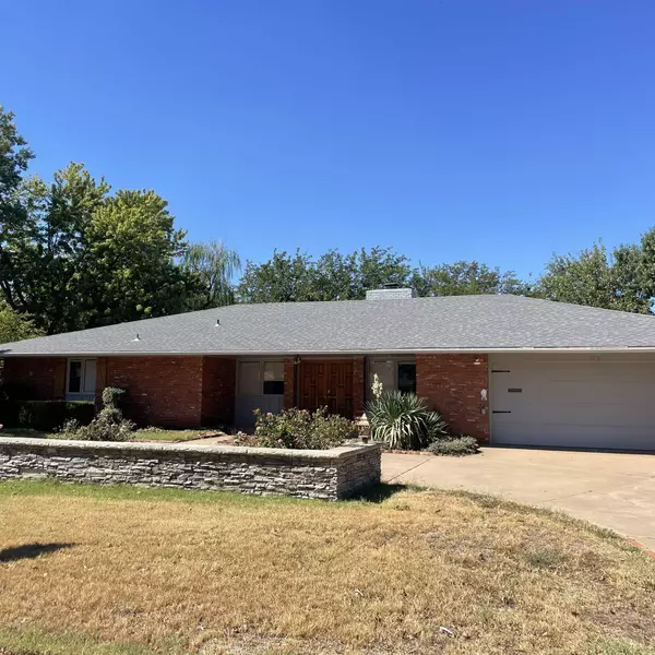 822 S Hayes, Enid, OK 73703