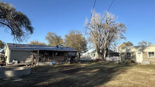 Gage, OK 73843,515 E North St