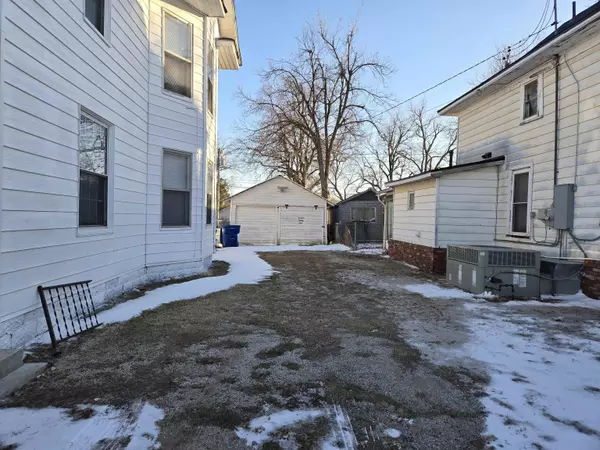 Enid, OK 73701,1421 E Randolph