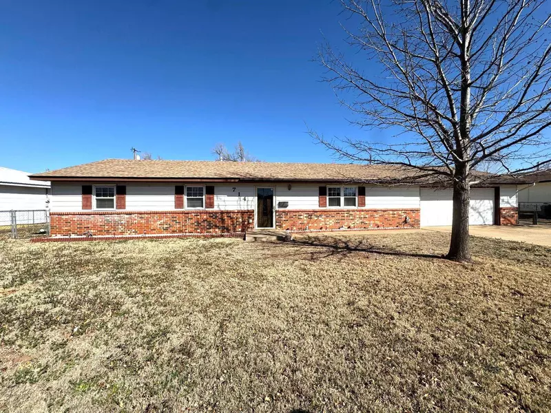714 23rd St, Woodward, OK 73801