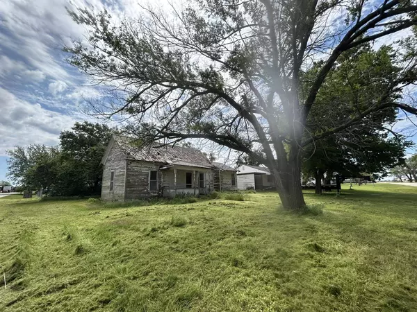 Medford, OK 73759,204 S Park