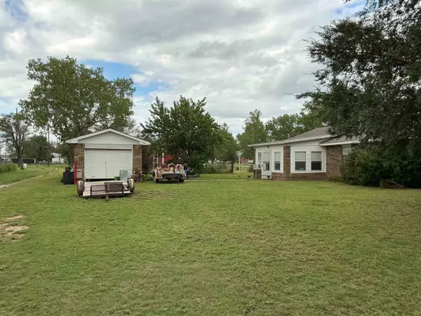 Arnett, OK 73832,515 S Adams St